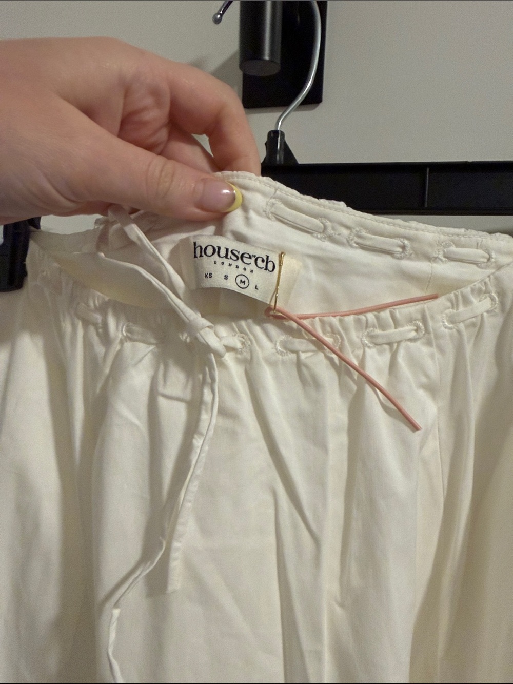 HOUSE OF CB 'Cora' White Gathered Midi Skirt - Picture 4 of 4